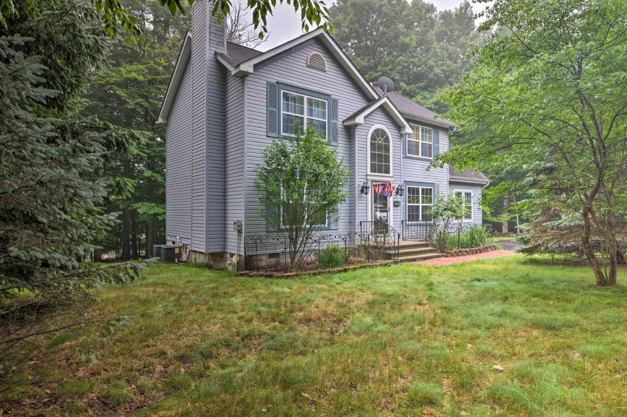 Spacious Tobyhanna Home With Lake Access And Fire Pit! Exteriör bild
